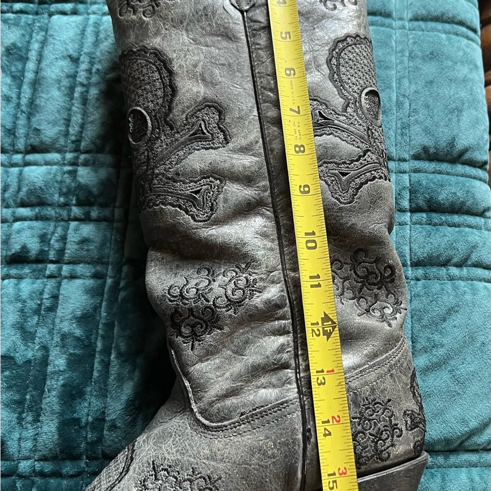 Corral Embroidered Skull Boots - image 3